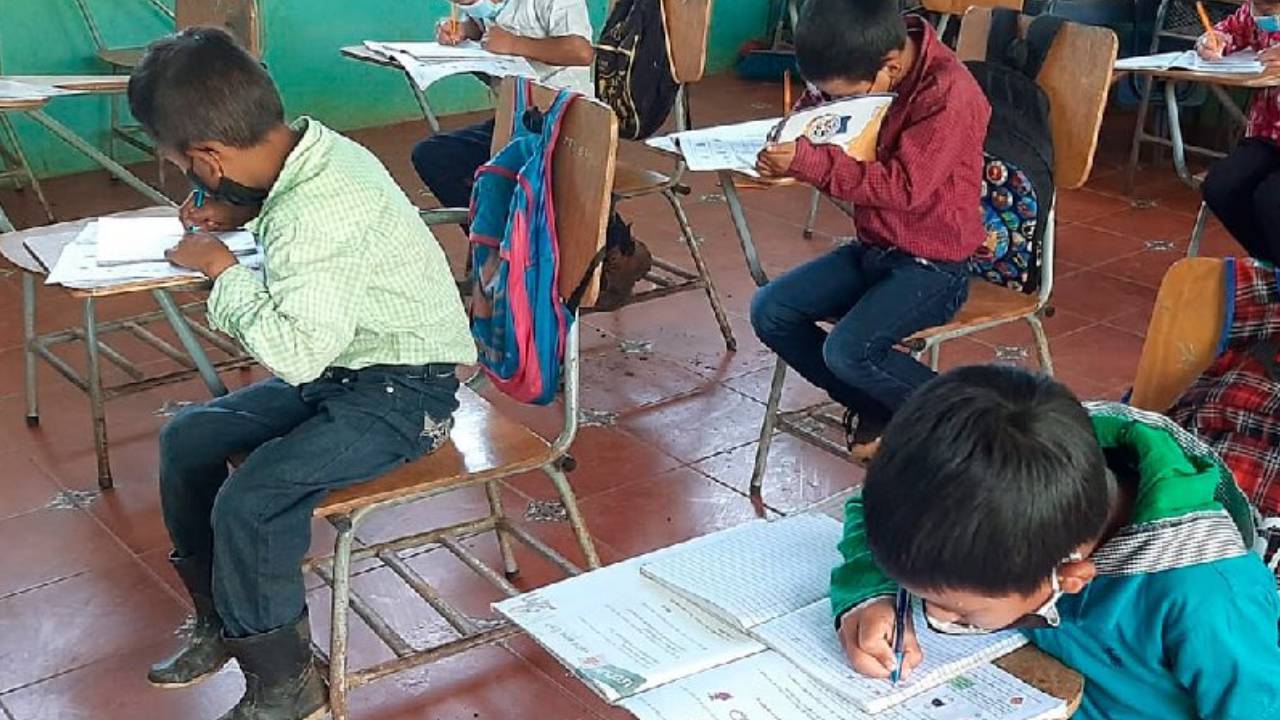 Santa Bárbara, el más rezagado en matrícula; Francisco Morazán y Olancho con más centros destruidos