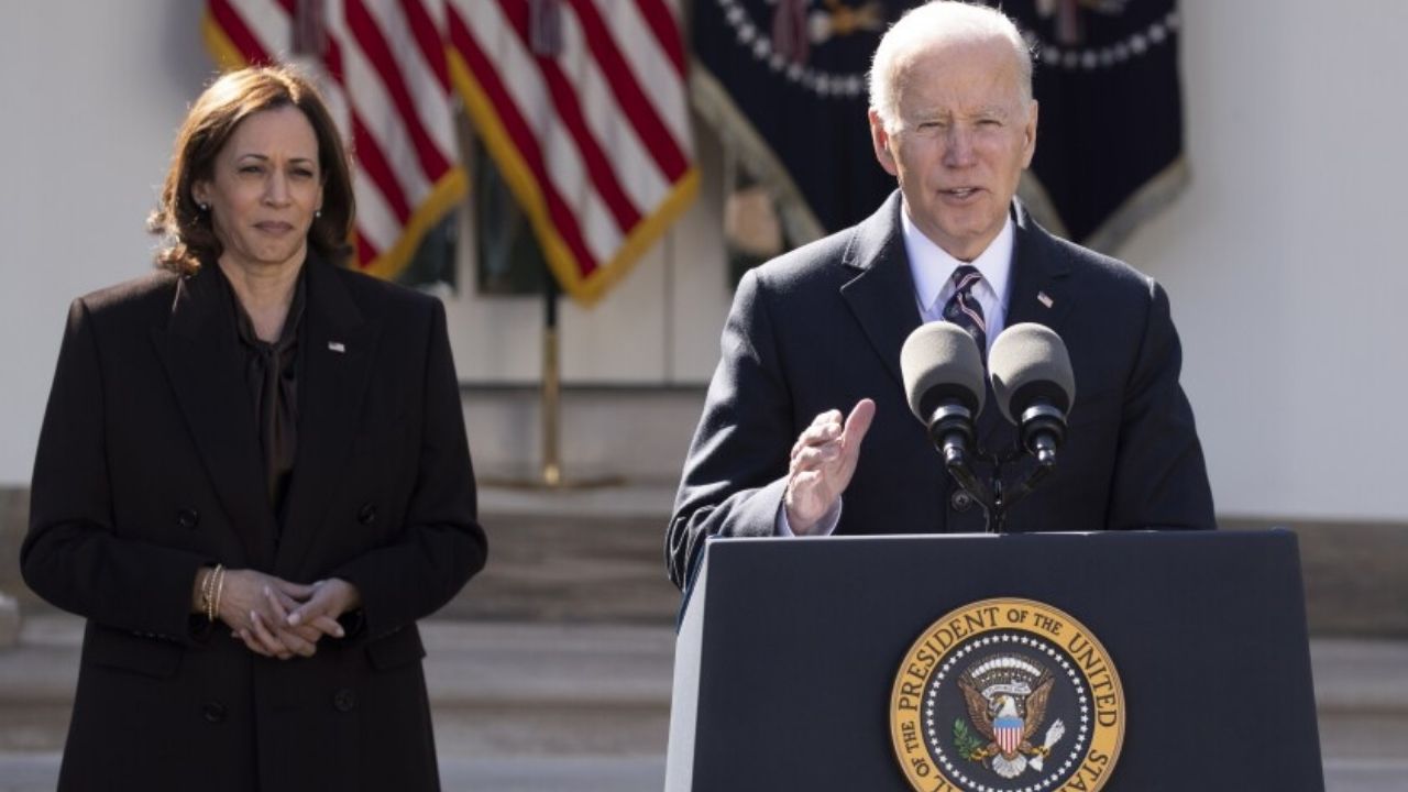Biden dice a Zelenski que EE.UU. dará 500 millones más de ayuda a Ucrania