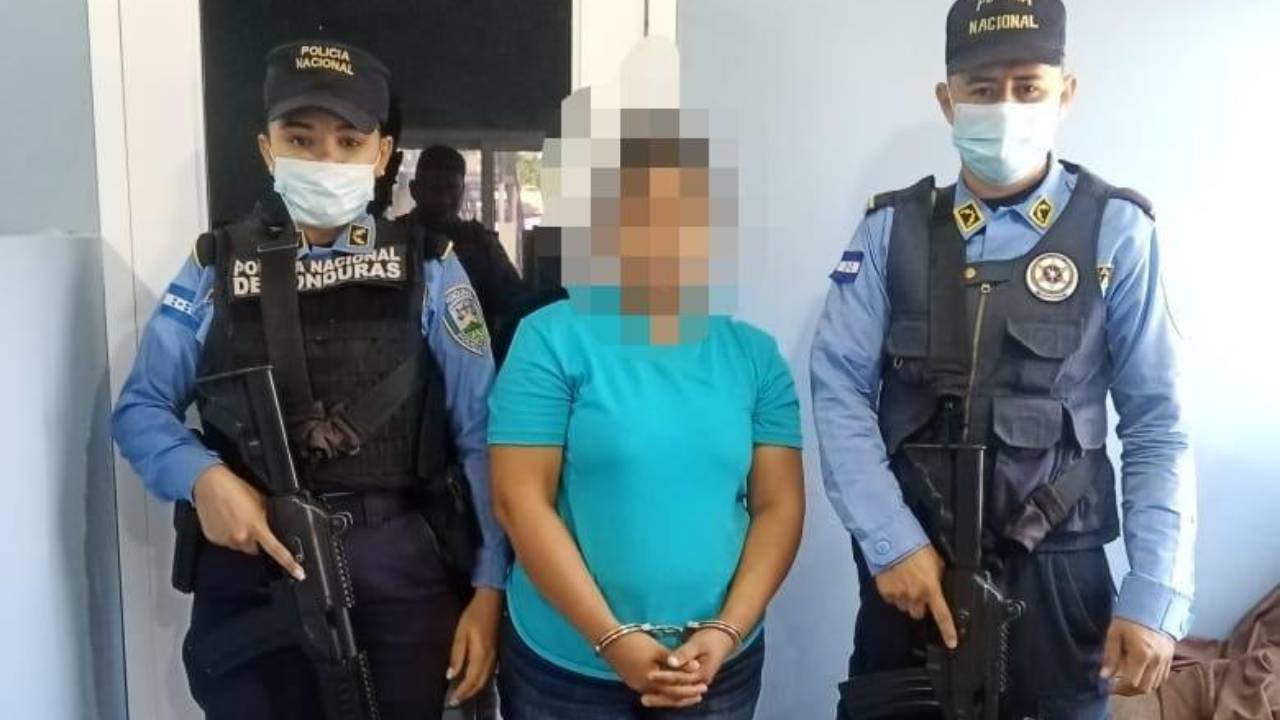 Capturan a hondureña que habría matado a recién nacida; el cadáver estaba siendo devorado por dos perros