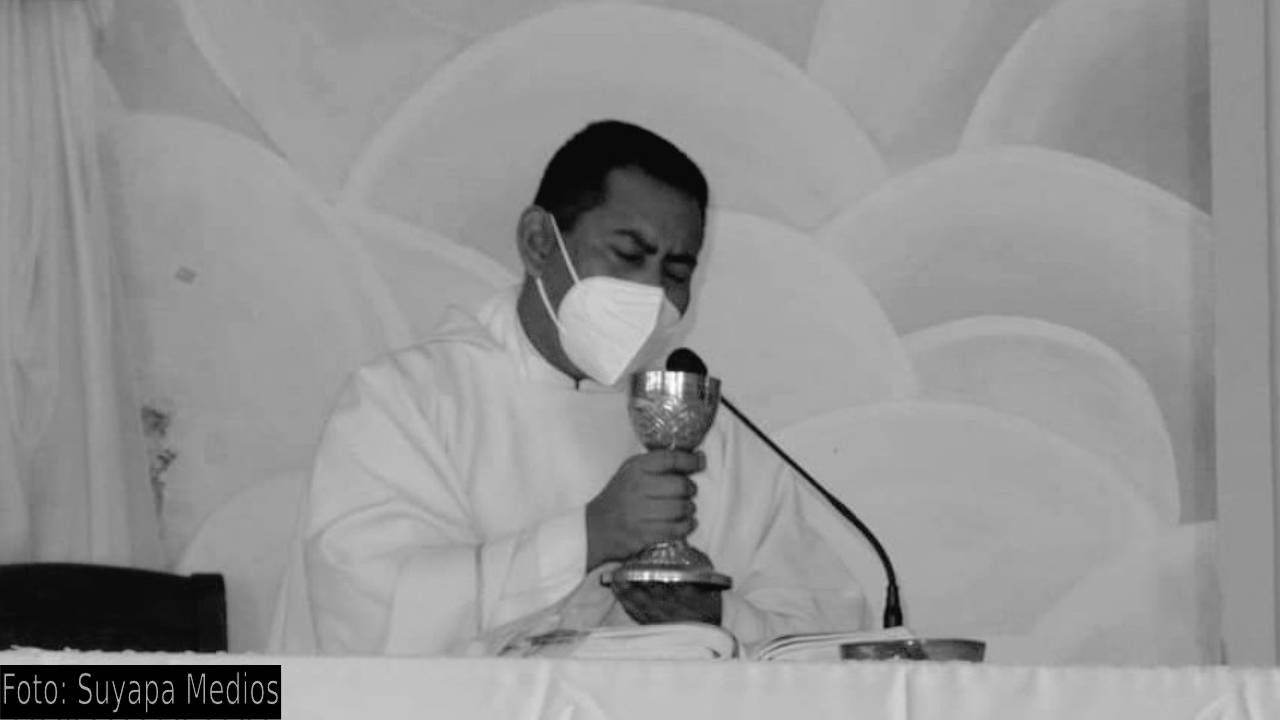 'Honduras vive en pandemia de crimen y asesinatos': obispo Ángel Garachana tras asesinato del padre Enrique Vásquez