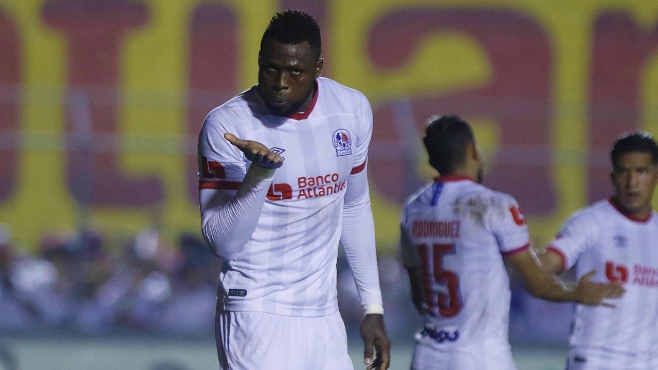 Olimpia es líder en Liga Nacional escoltado por el Victoria y Real España