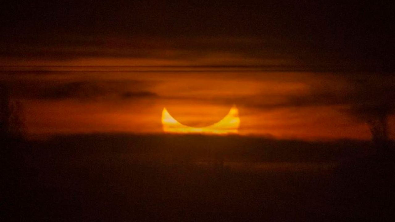 Así se vio el eclipse solar 2022; se ganó el cielo en estos países