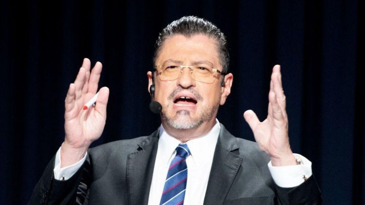 Rodrigo Chaves, el economista que ganó las elecciones y será presidente de Costa Rica