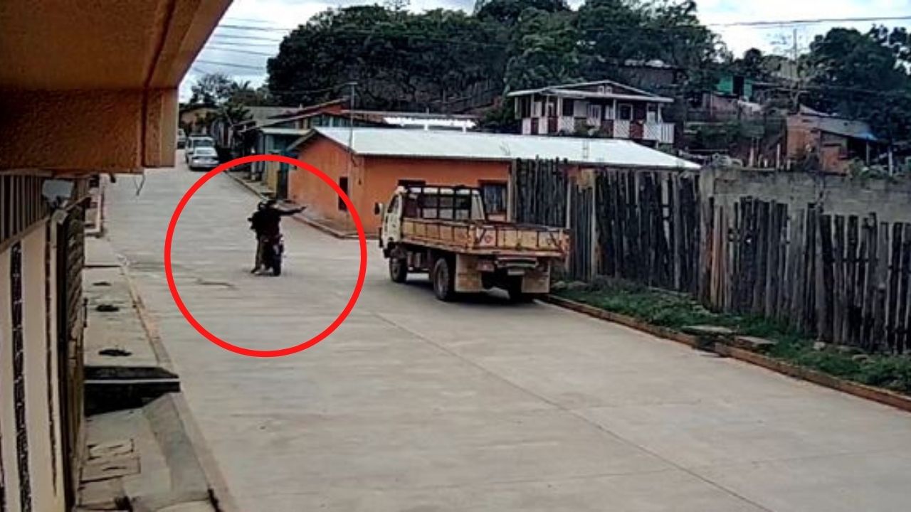Video: Sicario dispara seis veces contra hondureño; la víctima se salvó milagrosamente