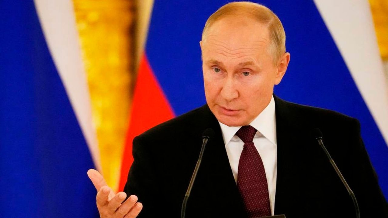 Putin pide estudiar nueva estrategia ante sanciones de Occidente
