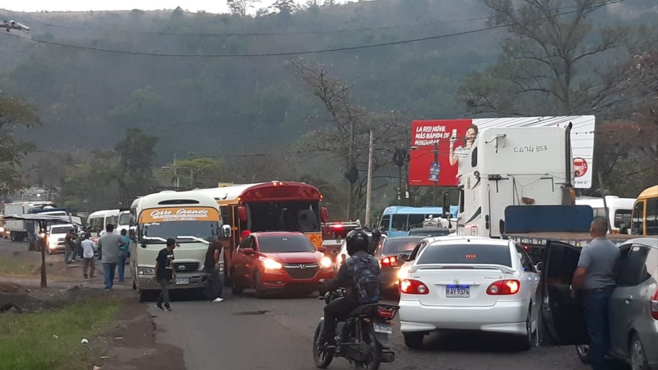 En imágenes: Así se desarrolla el paro de transporte en Honduras