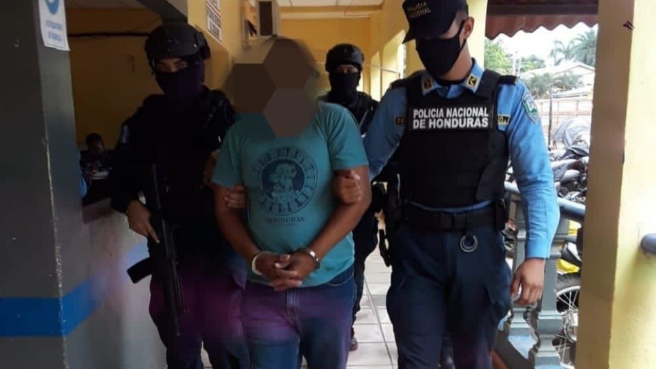 Capturan a supuesto miembro de 'Los Canecho' sospechosos de asesinar a tres policías en Colón