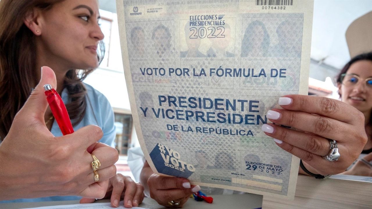 Colombia votó por presidente inclinada por primera vez a la izquierda