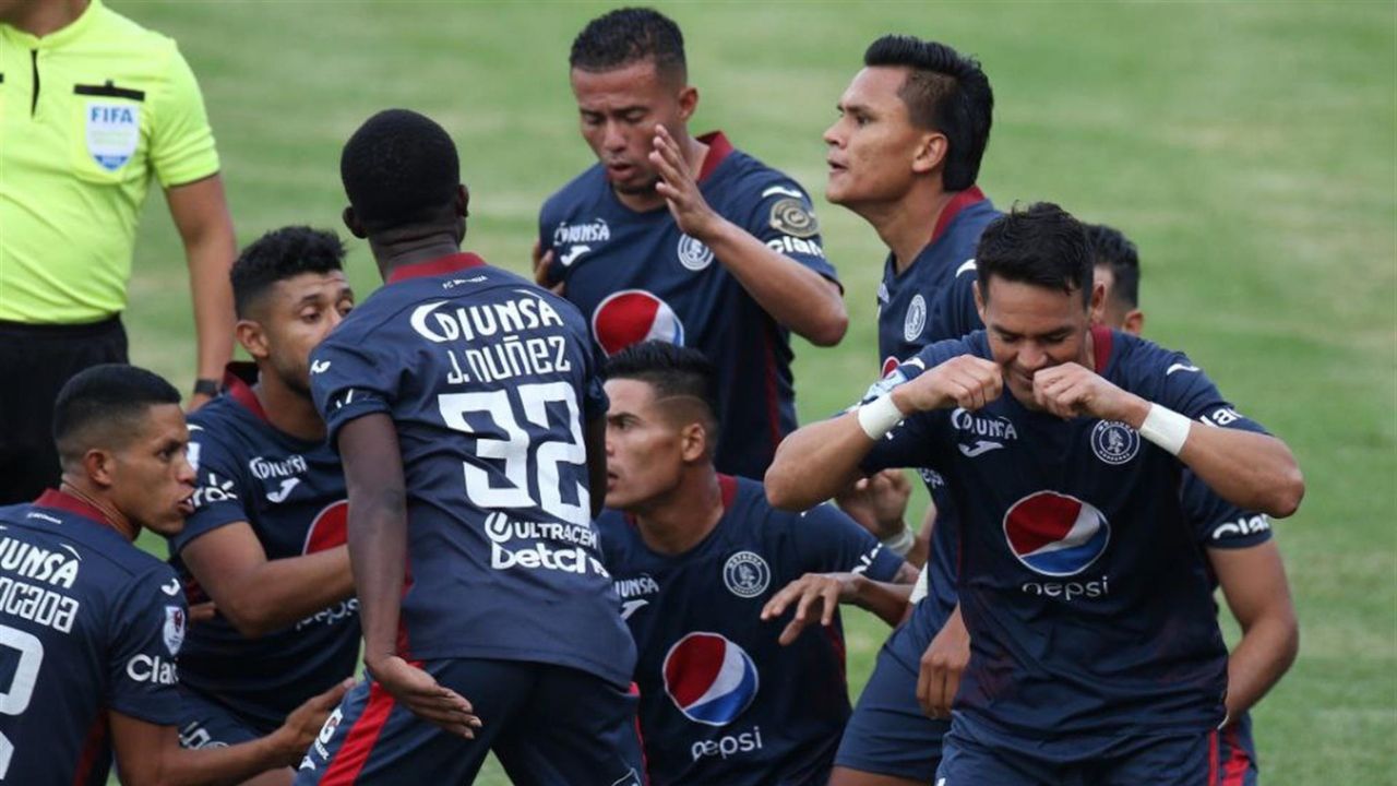 Roberto Moreira pone al Motagua en la final en Honduras