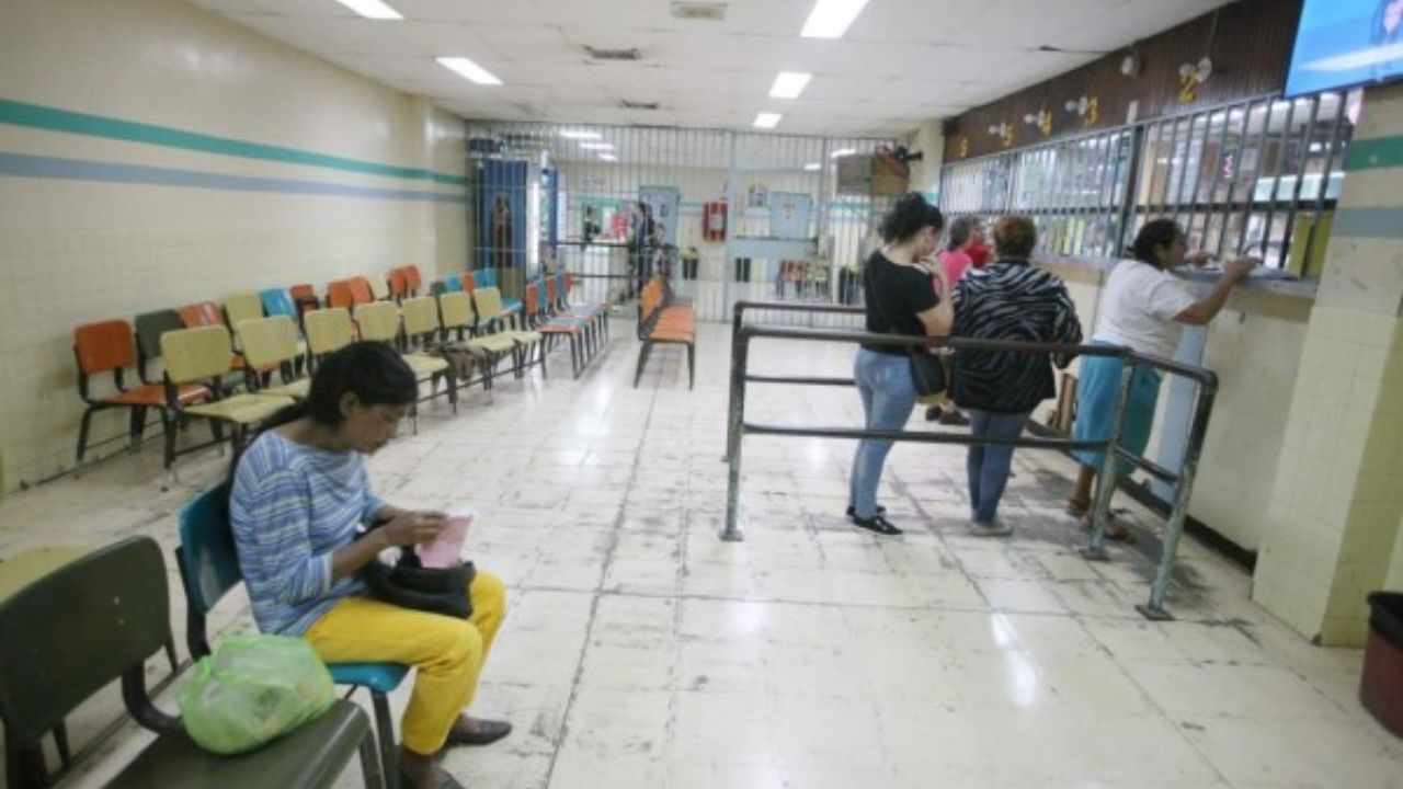 Declaran emergencia en salud para hacer compra directa de medicamentos