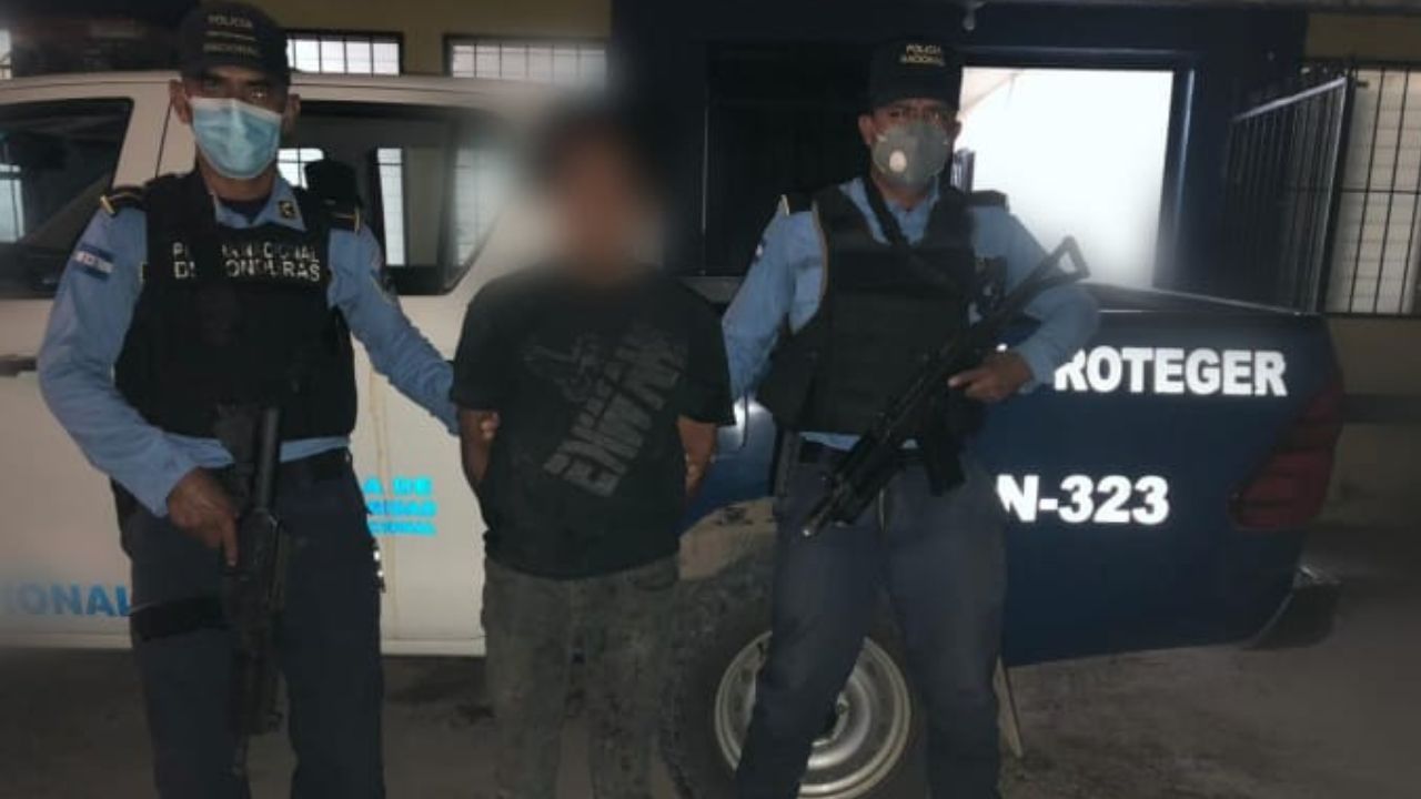 Mandan a la cárcel a sujeto que decapitó a su propio hermano en Ajuterique