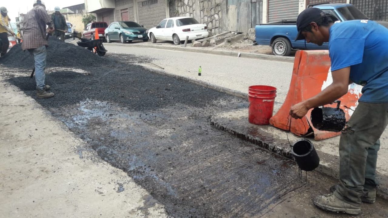 ¡Toma nota! Alcaldía realizará  trabajos de bacheo nocturnos en estas zonas de Tegucigalpa