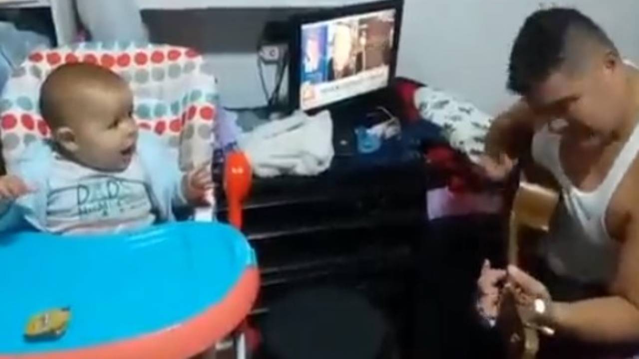 ¡Tierno video! bebé se viraliza al ‘cantar’ y bailar al ritmo de tema  folclórico venezolano