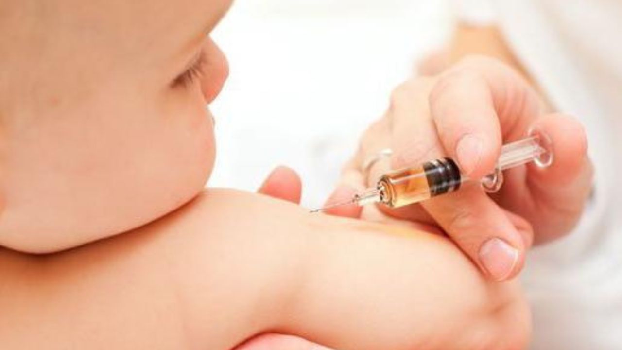 Niños mayores de seis meses de edad podrán ser vacunados contra la covid