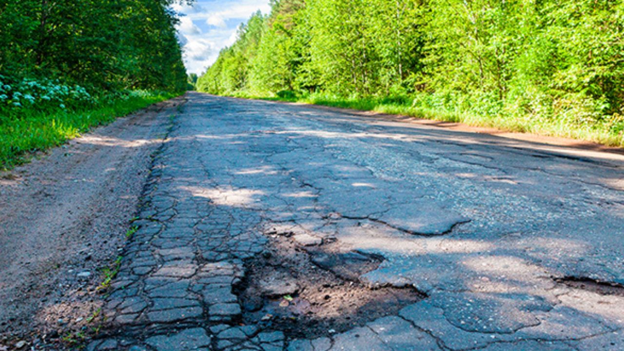 Mal estado de carreteras amenaza  con derrumbar desarrollo económico de Honduras