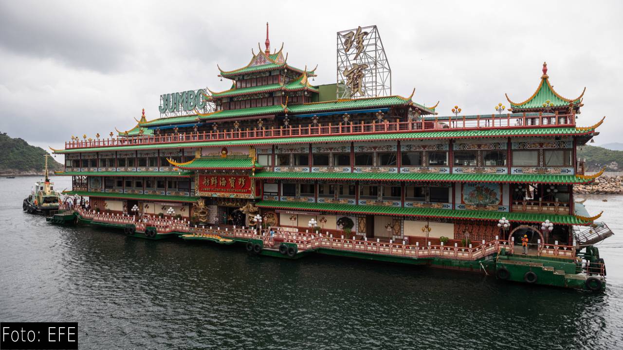 Jumbo, el icónico restaurante flotante se hunde después de zarpar desde Hong Kong