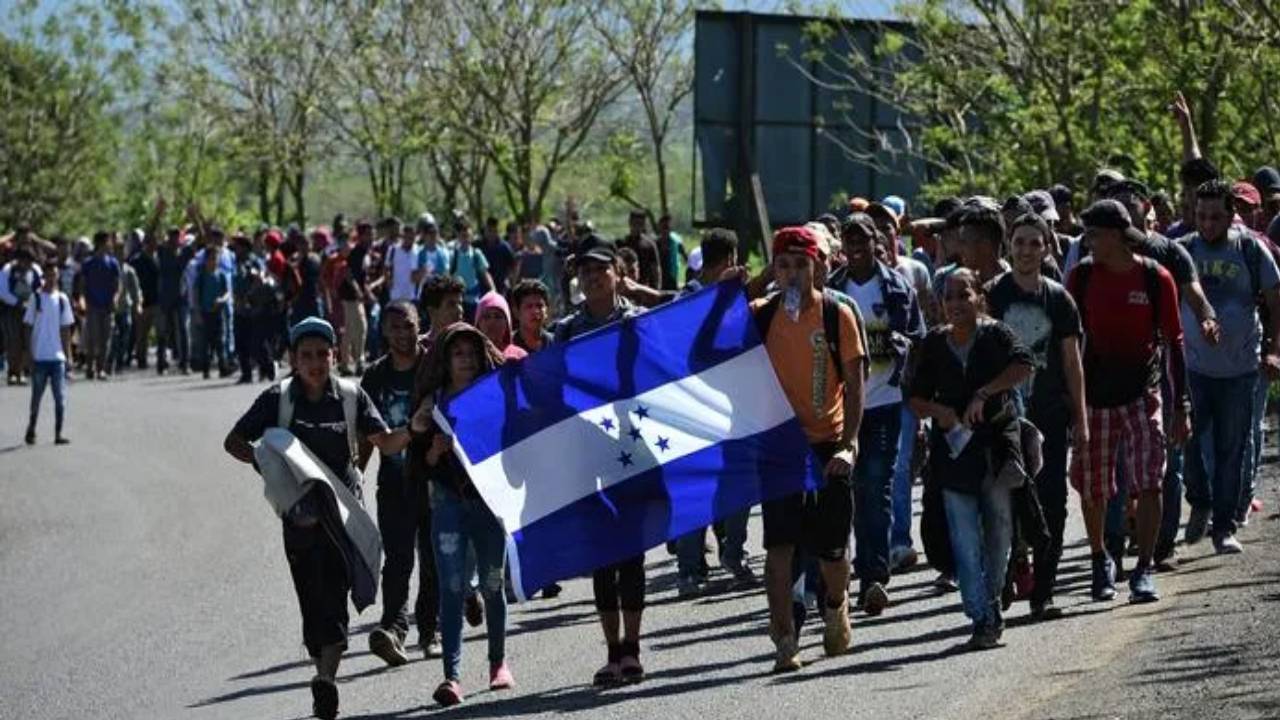 La mitad de los hondureños dice estar dispuesta a emigrar de manera irregular