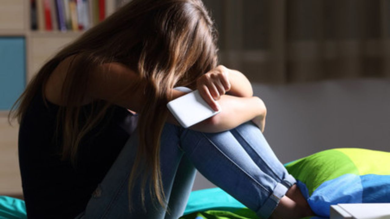 Niña hondureña de 10 años envió fotos y videos desnuda a chico de 14; fue acosada y extorsionada