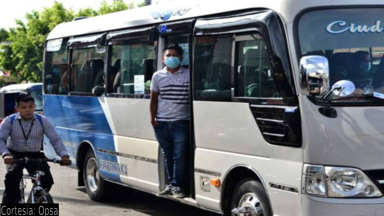 Transportistas podrían hasta perder concesiones si aumentan los 3 lempiras al pasaje, advierte IHTT