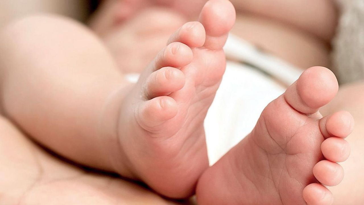 Bebé murió dentro de un carro, su madre lo olvidó al ir al trabajo