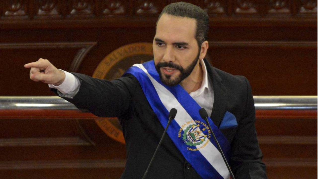 Estudio señala concentración del poder en Gobierno de Bukele en El Salvador