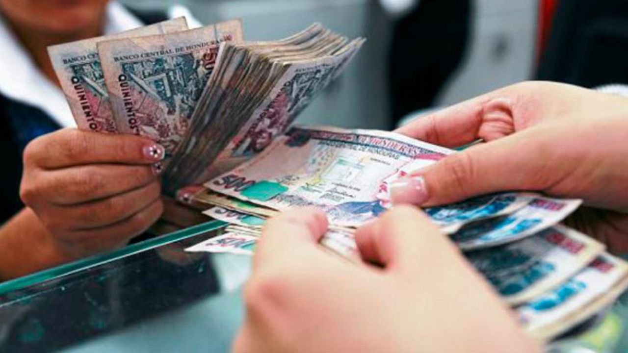 Bajo crecimiento, profundo déficit y mayor endeudamiento agravan economía hondureña