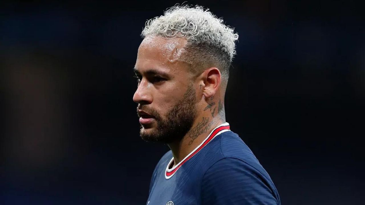 Dos años de cárcel para Neymar y 5 para Sandro Rosell, expresidente del Barcelona, pide la Fiscalía de España