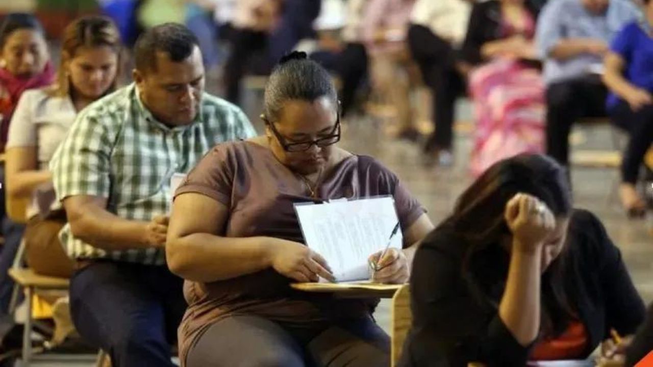 Honduras: Inicia concurso para plazas docentes y socialización de nueva malla curricular