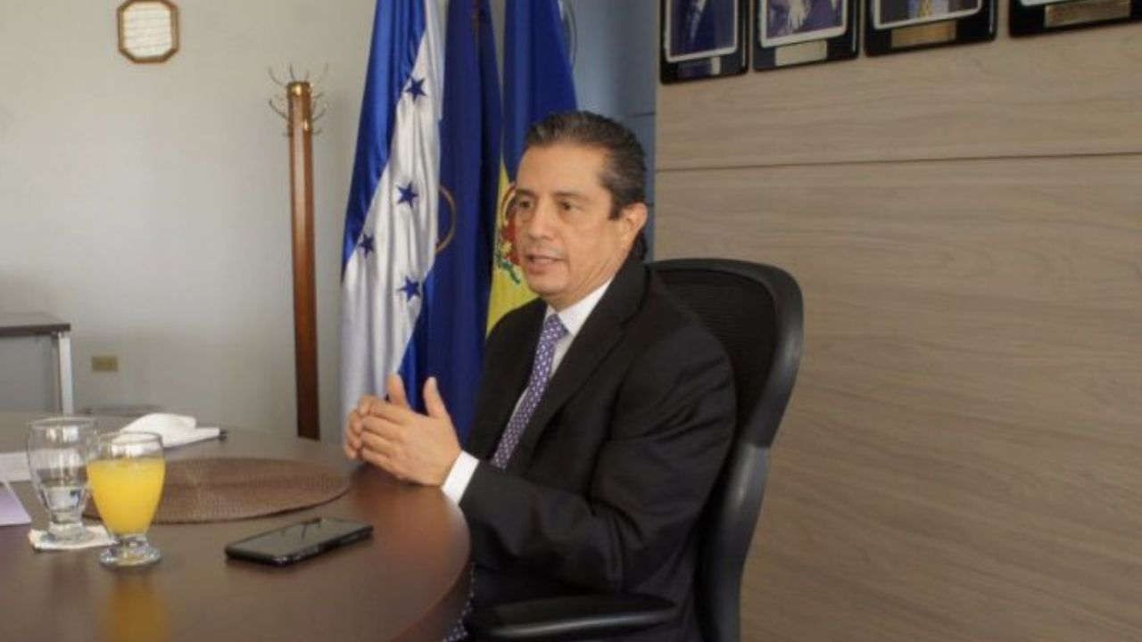 El gobierno debe sentarse a la mesa de diálogo con empresarios para analizar exenciones y exoneraciones: Daniel Fortín