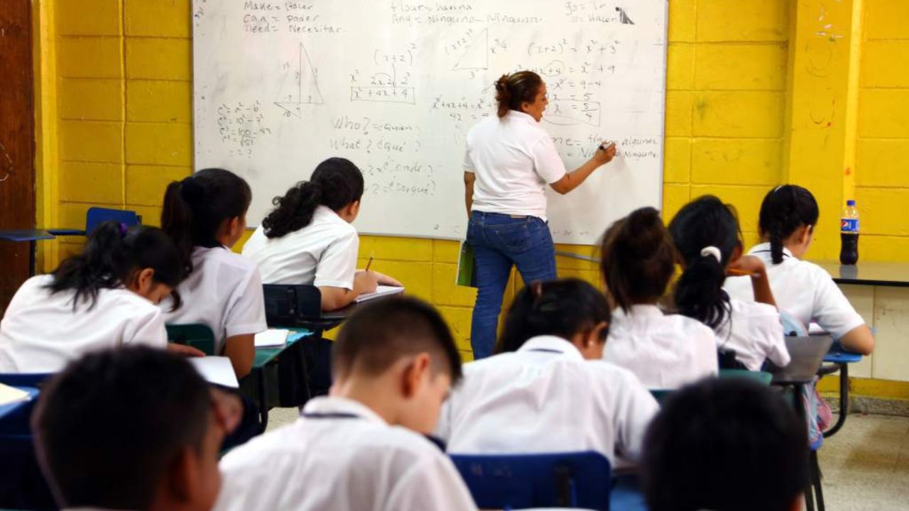 Nueve de cada 10 docentes que concursan por una plaza reprobarían si se repite la historia de concursos pasados