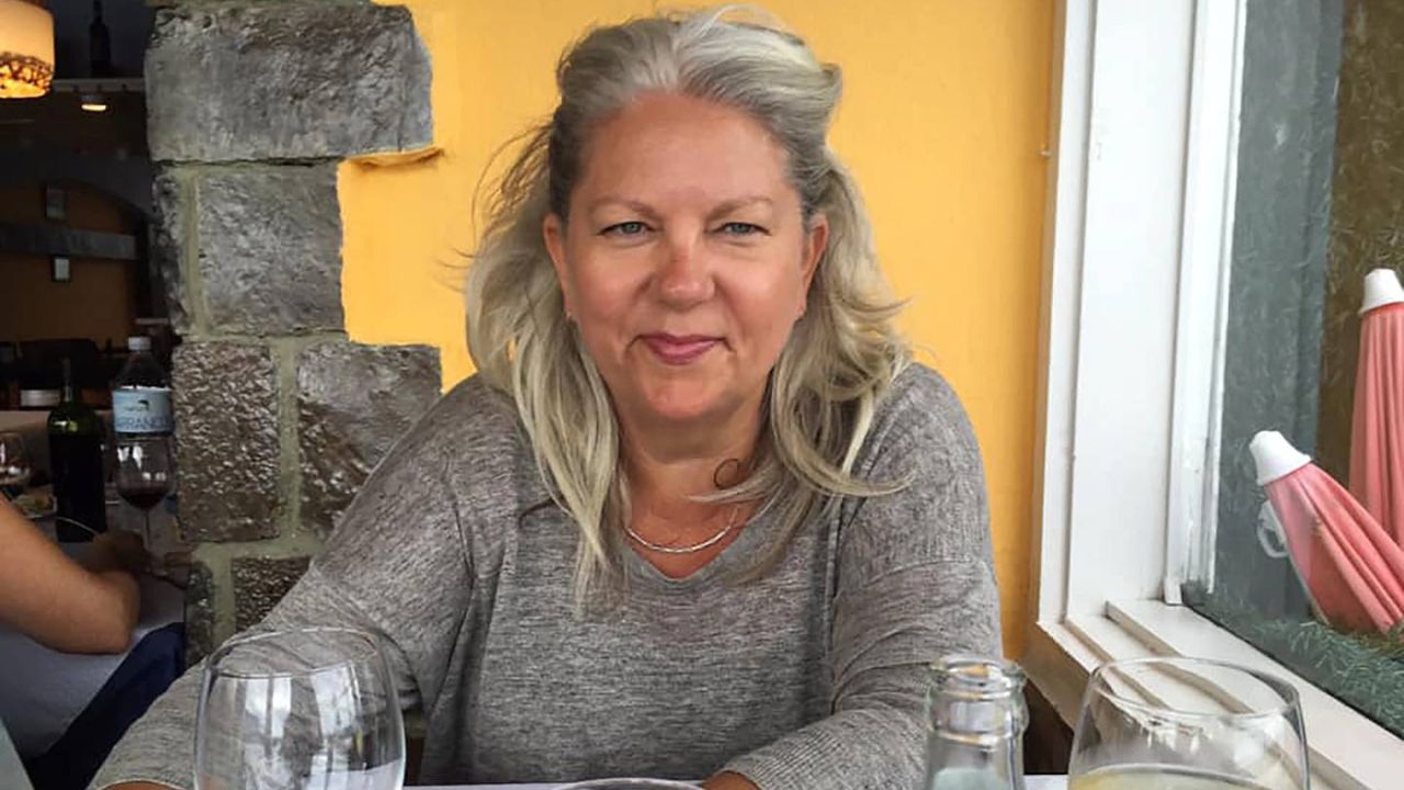 Una mujer falleció en Brooklyn, Nueva York tras caerle un árbol encima