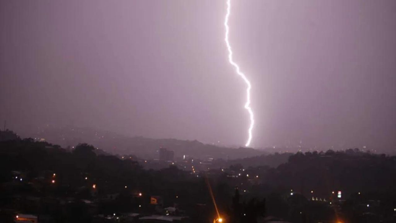 Onda tropical provocará lluvias con actividad eléctrica este miércoles en Honduras