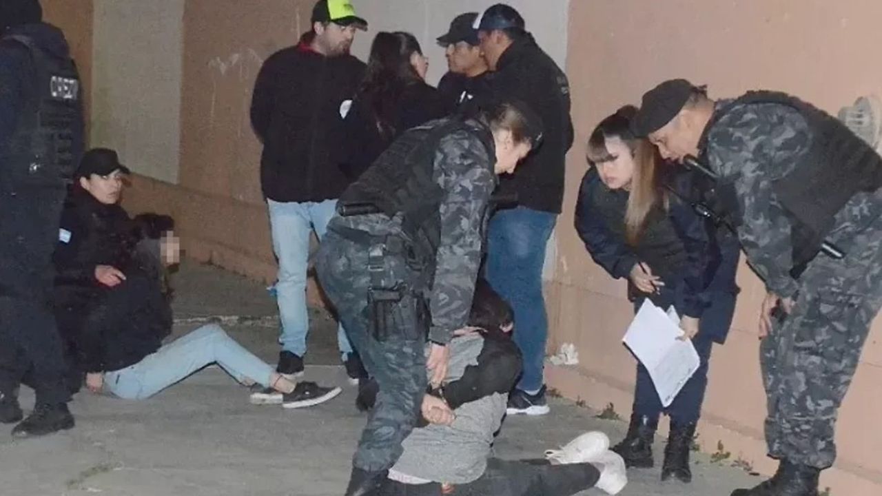 Dos adolescentes de 13  apuñalaron a otra durante festejo por está razón