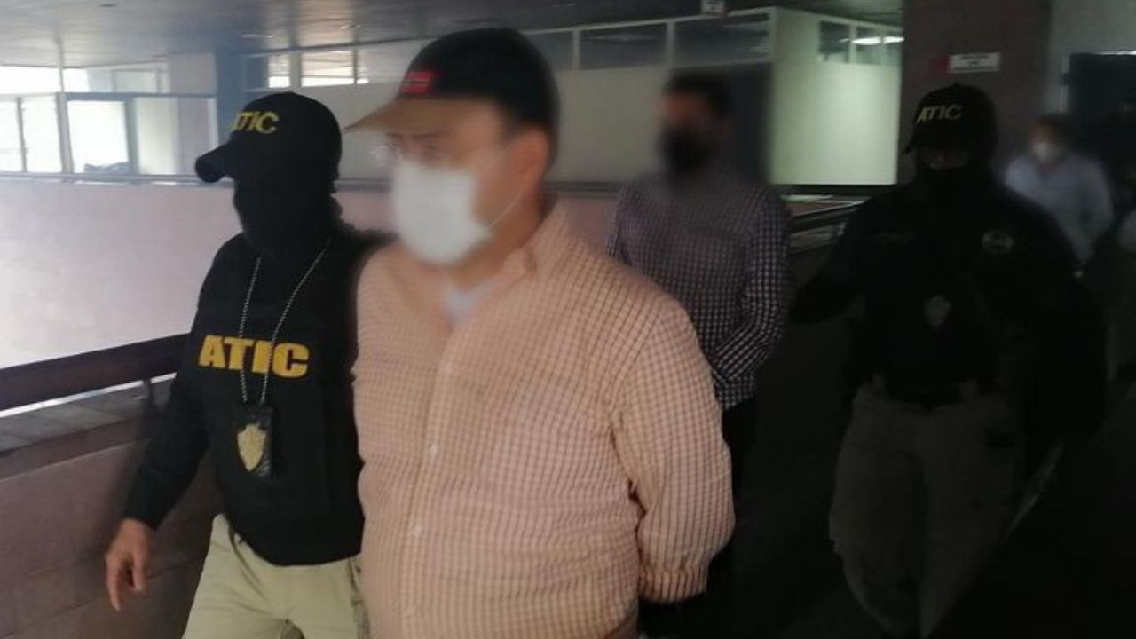 Dictan prisión preventiva a Alex Moraes y a otros exfuncionarios de Invest-H por compra de mascarillas