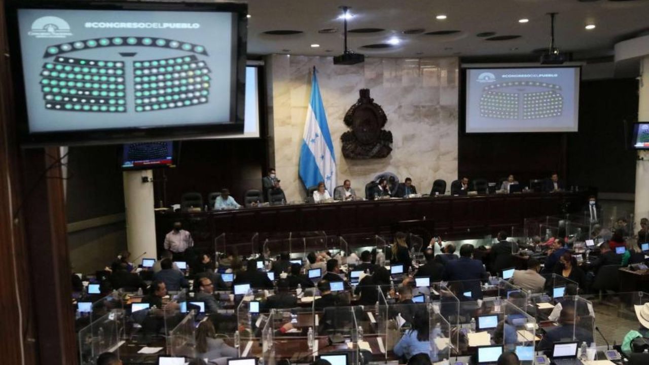 Suman los sectores que platean que se derogue el Código Penal