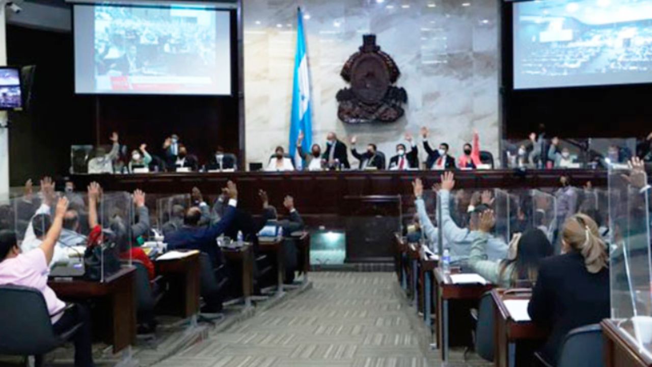 Nombres de los 20 diputados que no han presentado un tan solo proyecto en el Congreso, según el CNA