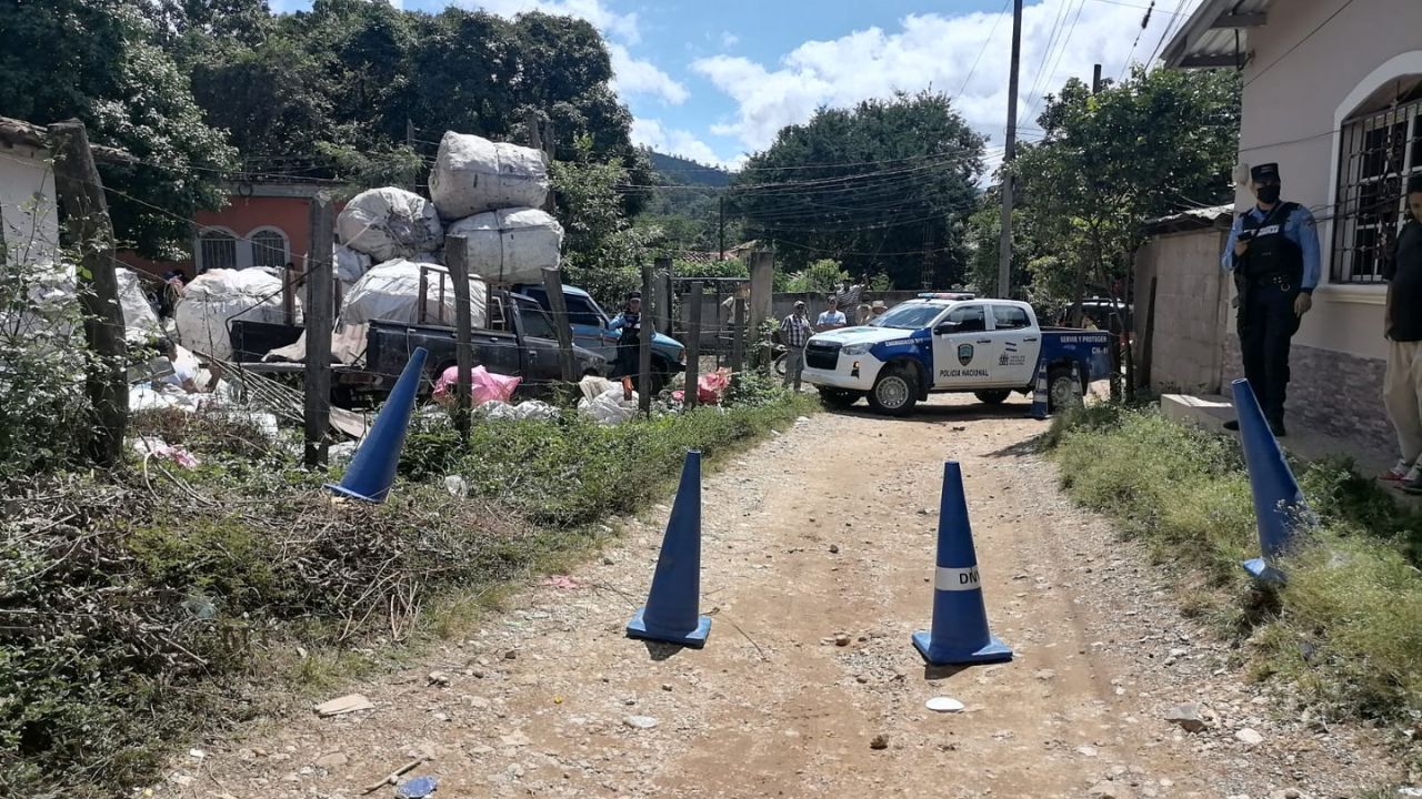 Matan a hondureño en El Porvenir, Francisco Morazán; le dejaron un rótulo explicando el crimen