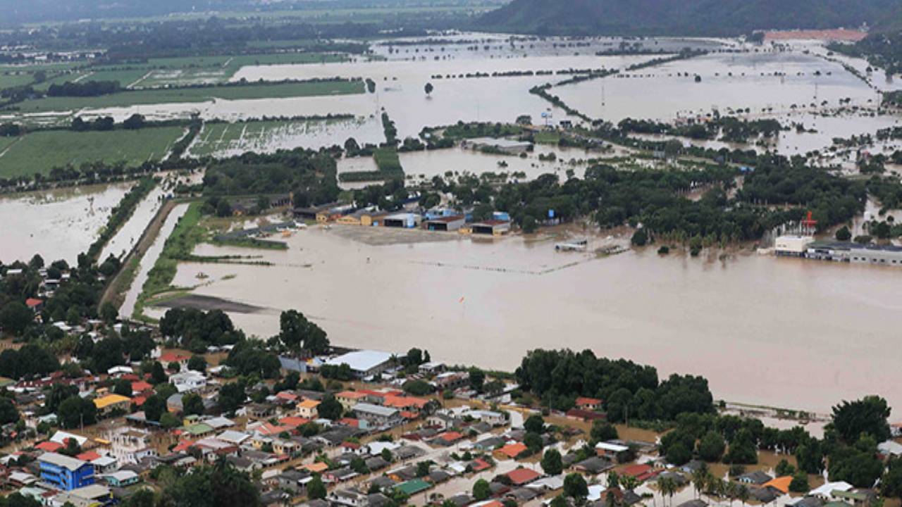 Honduras se derrumba por lluvias: expertos urgen construcción de represas en Valle de Sula