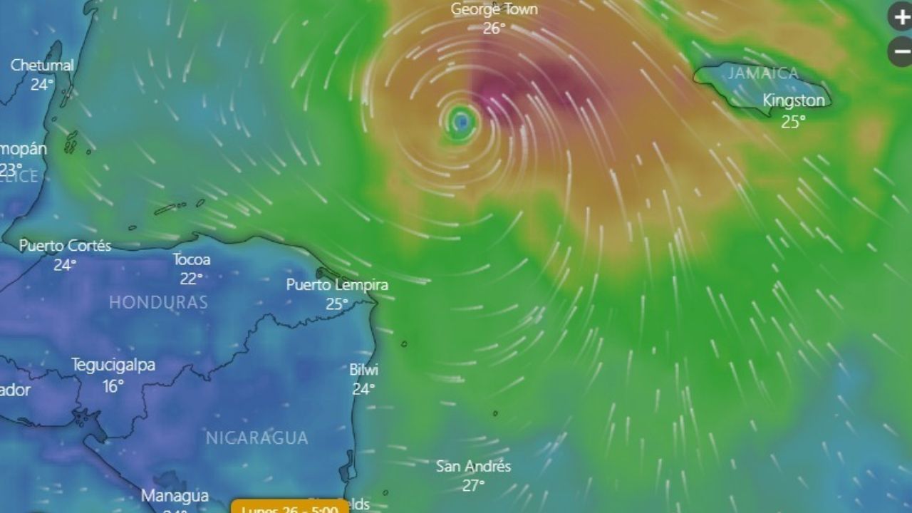 El huracán Ian toca tierra en Cuba con categoría 3