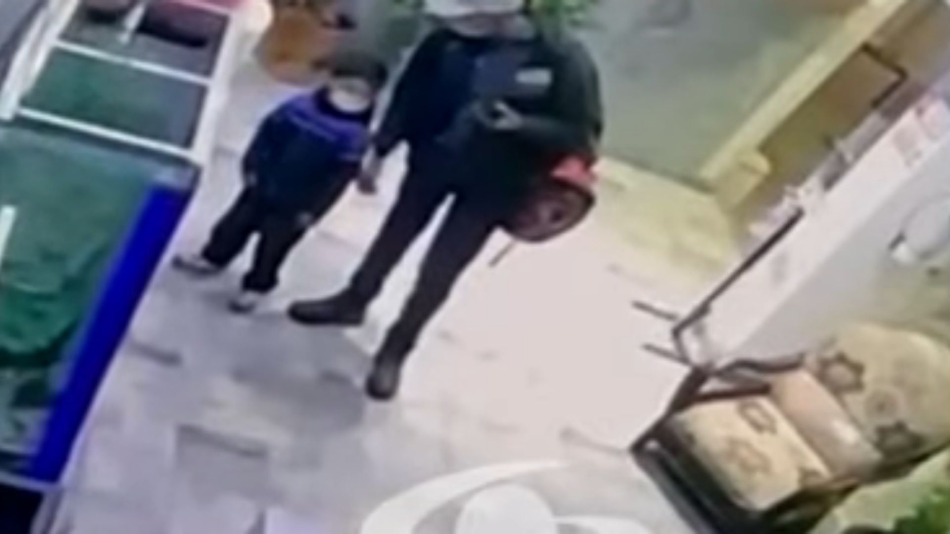 En vídeo: Salen a la luz las últimas imágenes del niño asesinado por su padre en un hotel de Colombia