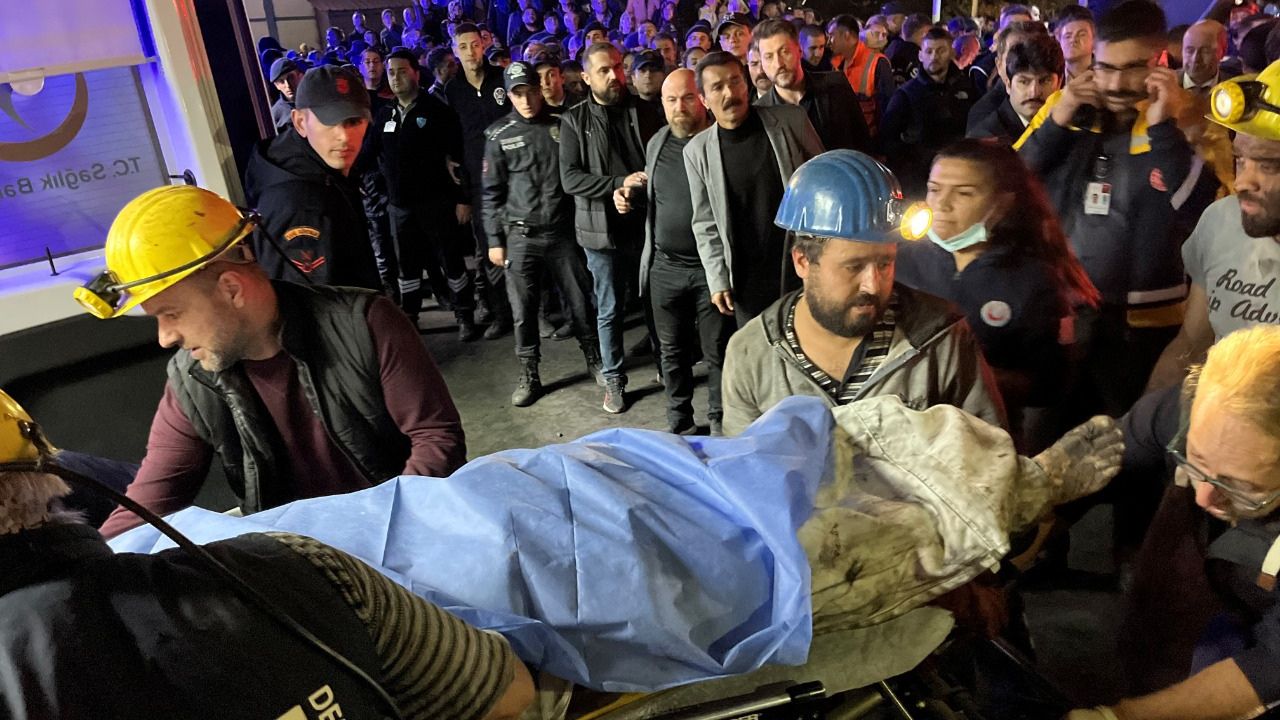 Al menos 14 muertos y 7 heridos en la explosión en mina de carbón en Turquía