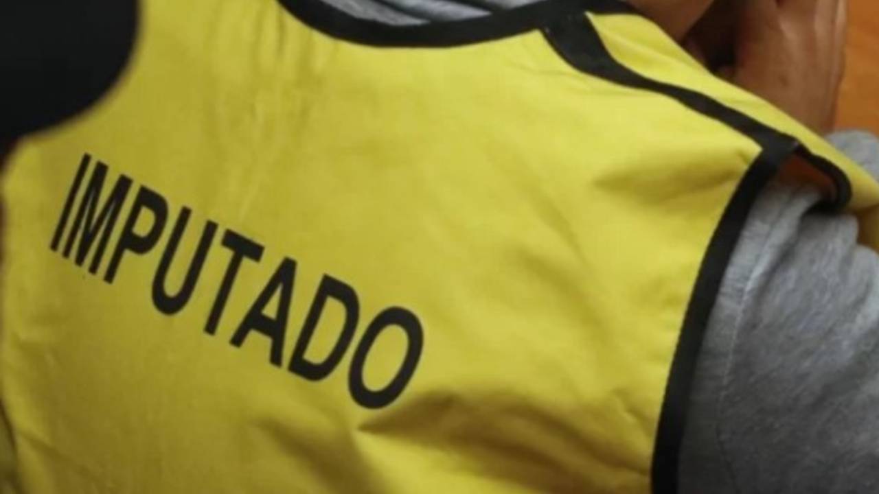 Hombre que habría violado a hija de 4 años es asesinado en cárcel en Chile