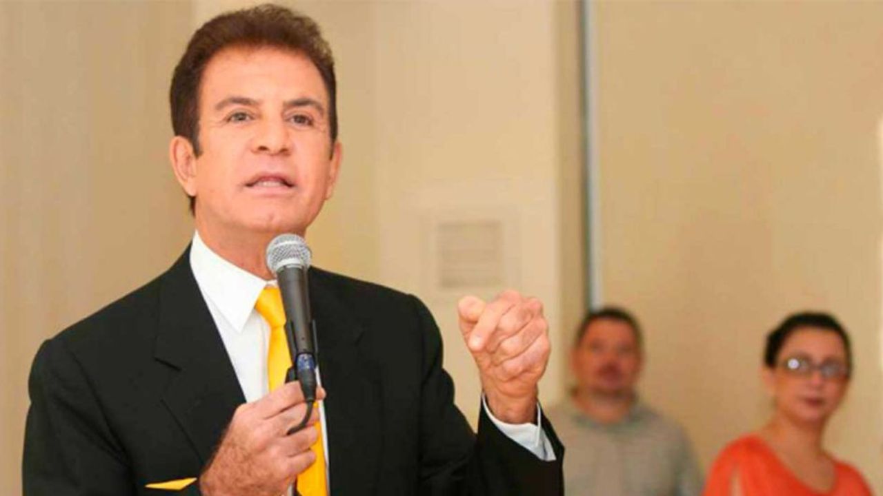 Salvador Nasralla: 'la persona que maneja todo se llama Mel Zelaya'