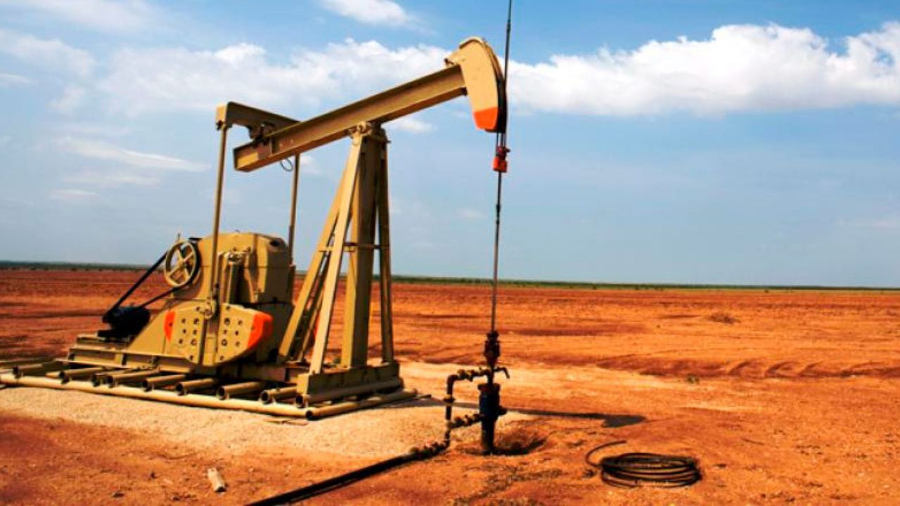 Petróleo de Texas registra una baja de un 0,2 % y cierra en 85,46 dólares el barril