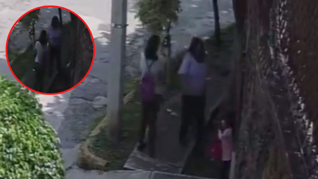 Video | ¡Sin piedad! Hombre golpea brutalmente a una niña en plena calle