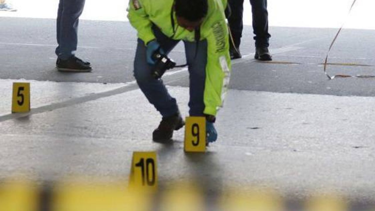 ¡Dantesco! Asesinan a una mujer frente a su hija luego de salir de la casa de una amiga