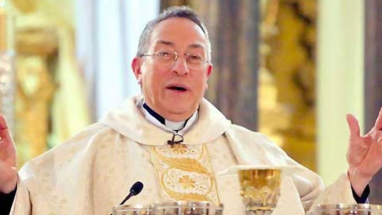 Cardenal Rodríguez: 'No está mal ver el Mundial, siempre que no lo coloquemos por encima del Rey Jesús'