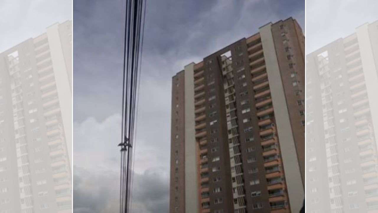 Hombre se lanza desde el quinto piso de edificio con su hijo de 22 meses; el bebé sobrevivió