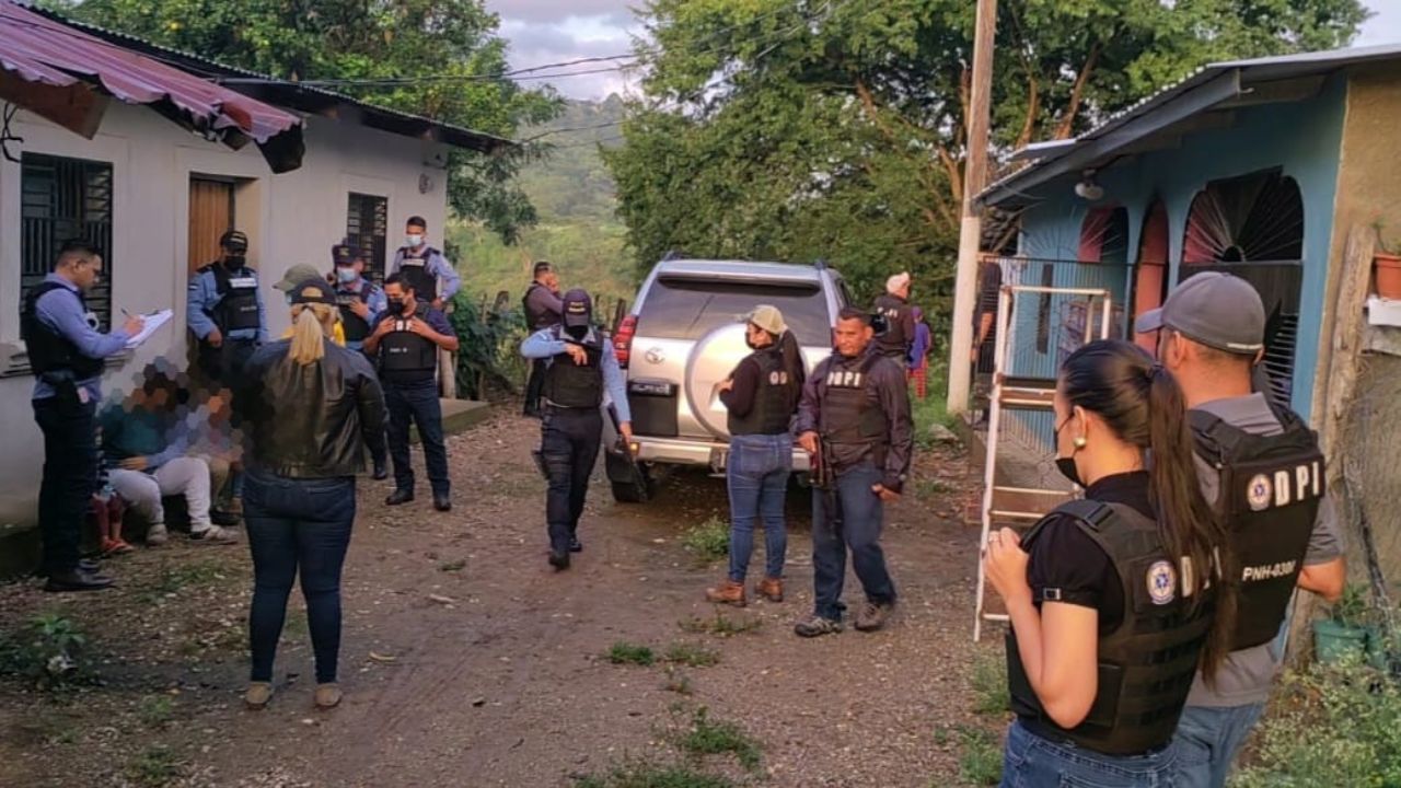 Hondureña hacía vídeos pornográficos de su hijo de 12 años y los vendía en redes