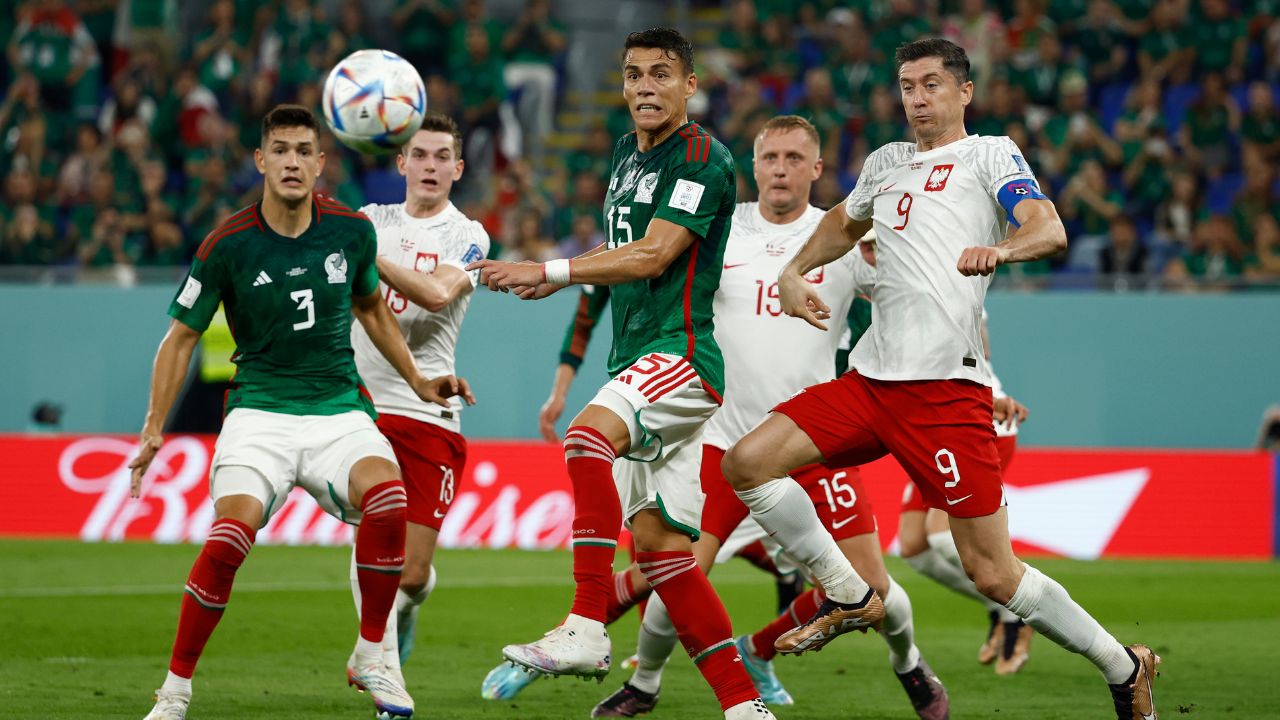 Lewandowski falla un penal en empate 0-0 entre México y Polonia